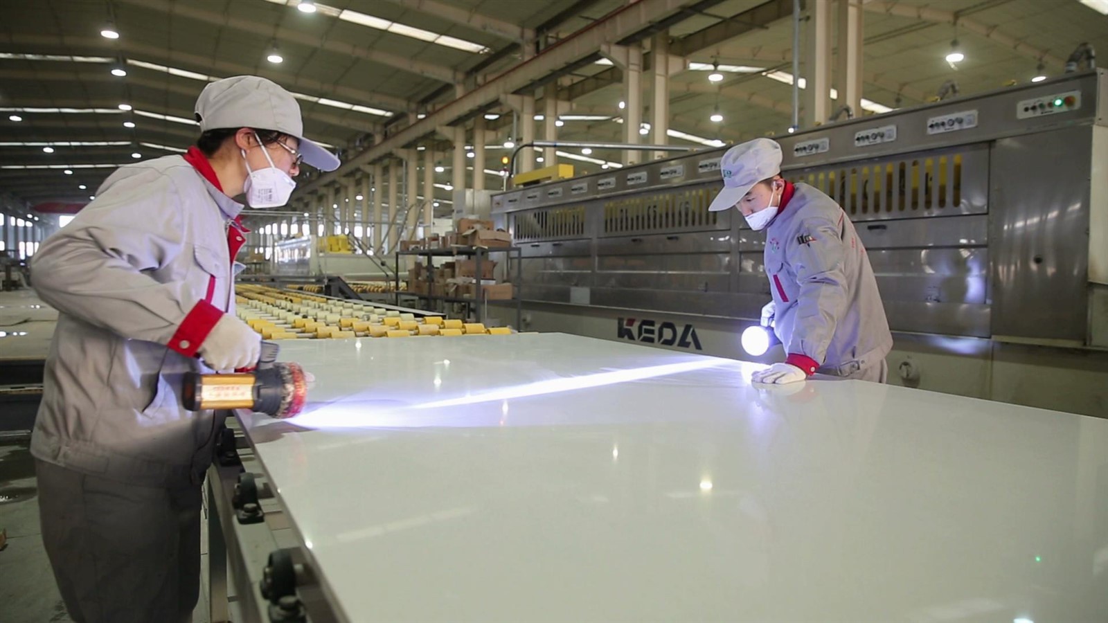 990A20812018115155916 990A20812018115155916